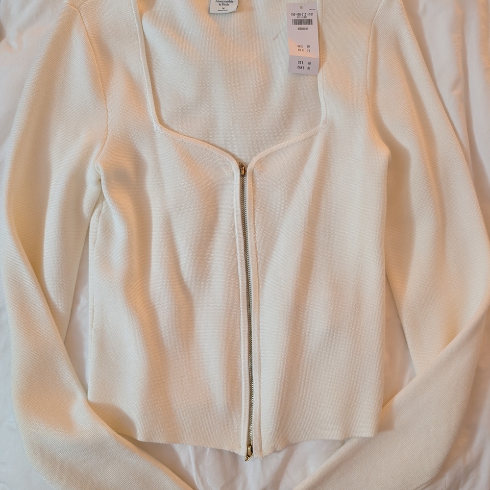 Abercrombie & Fitch Women's Cream Zip-Up Blazer
